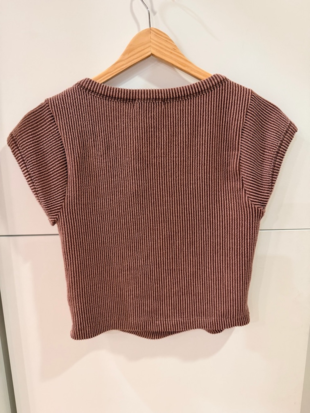 Urban Social Ribbed Crop Top NWT Size Medium – Mauve Lace-Up Short Sleeve Top - Picture 2 of 5